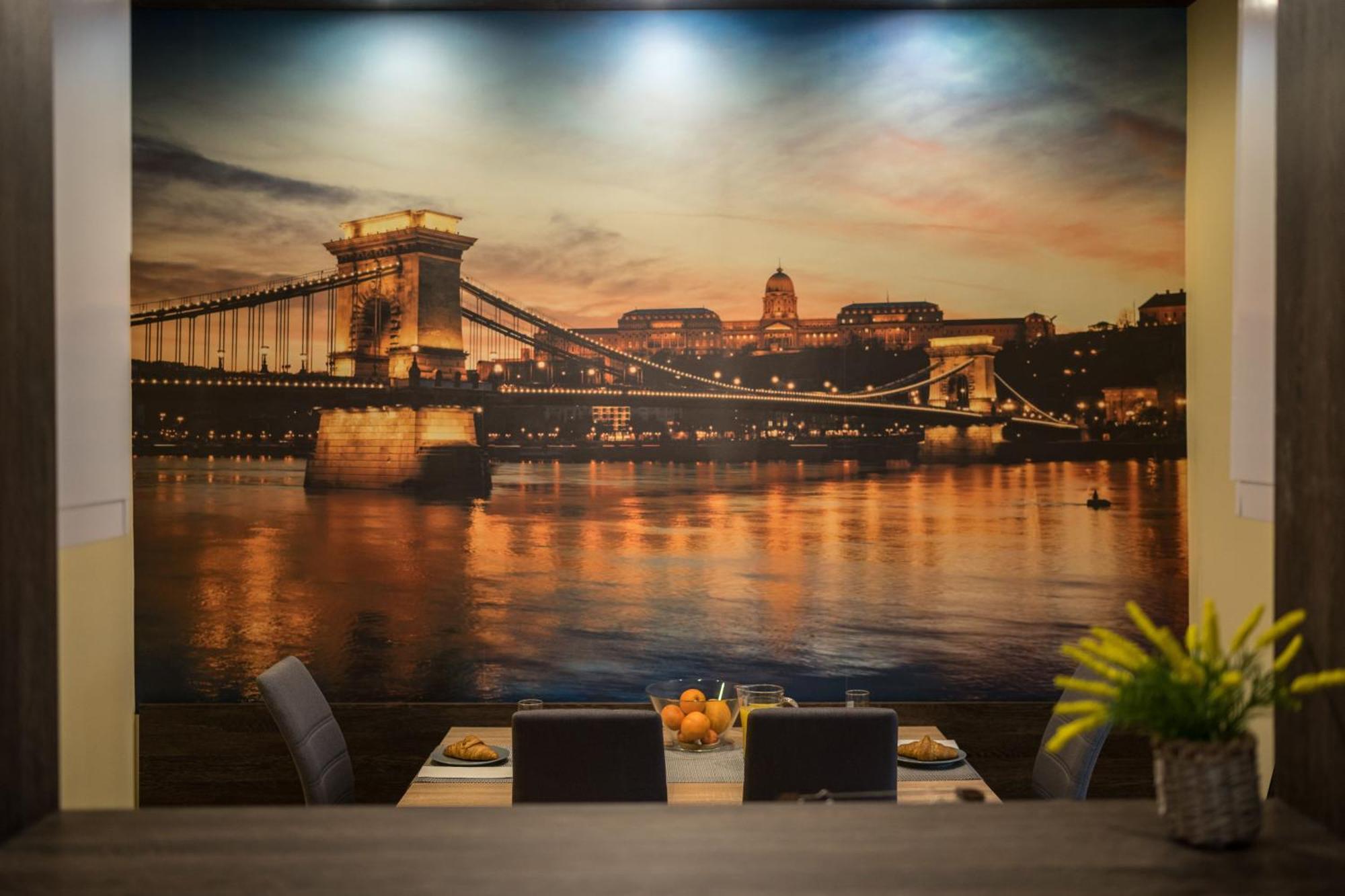 Exlcusive & City Central Located Suite By Prestige Homes Budapest Eksteriør billede
