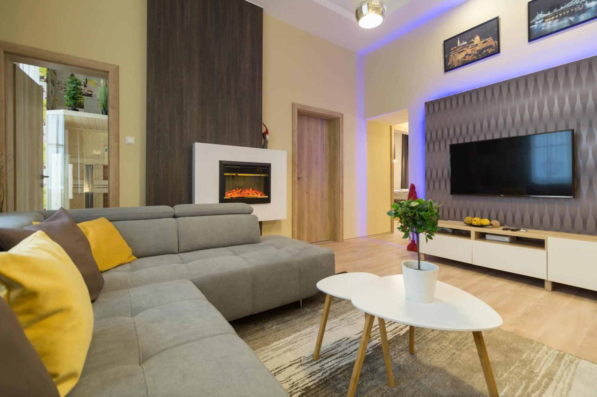 Exlcusive & City Central Located Suite By Prestige Homes Budapest Eksteriør billede
