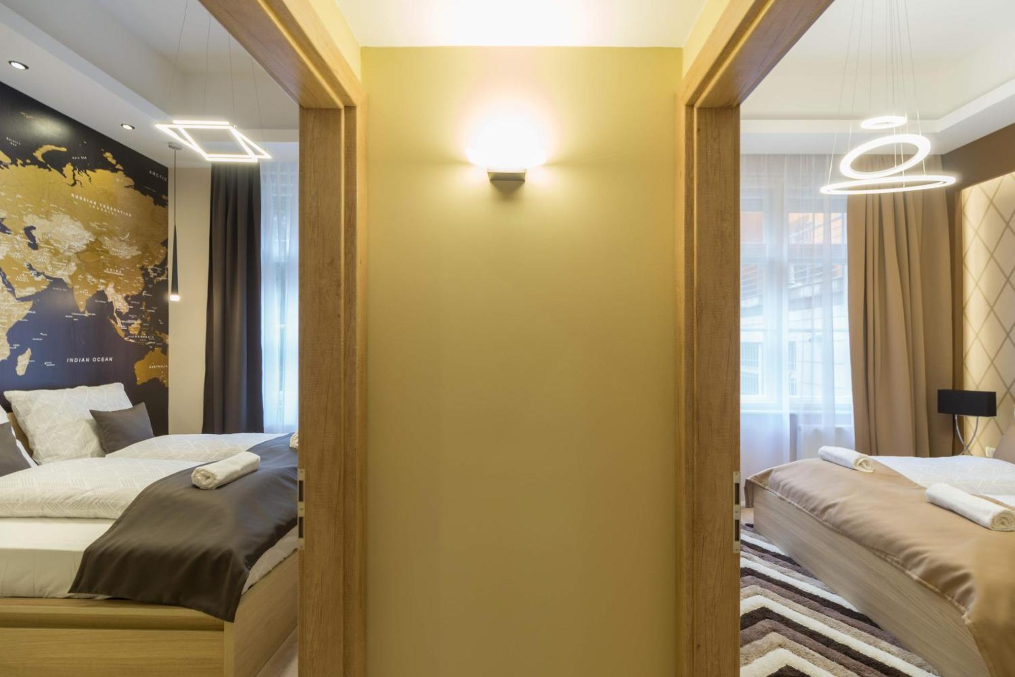 Exlcusive & City Central Located Suite By Prestige Homes Budapest Eksteriør billede
